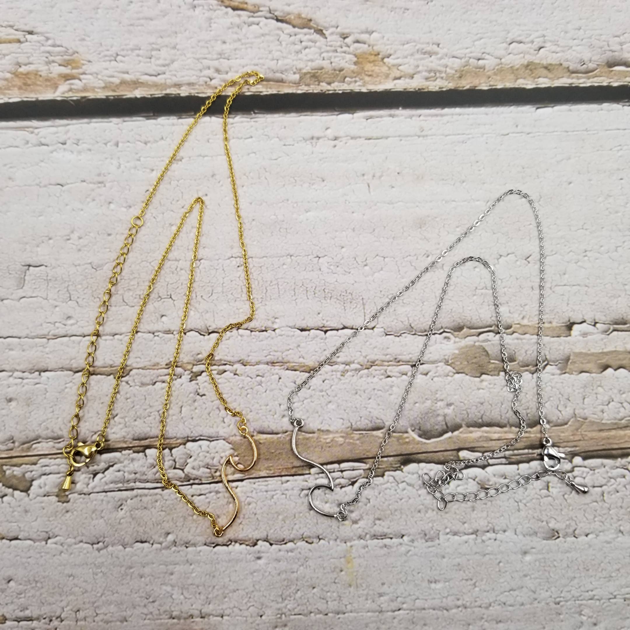 Treasure Wholesale - Wholesale Pendant/Charm Necklace - Sea Wave Necklace1