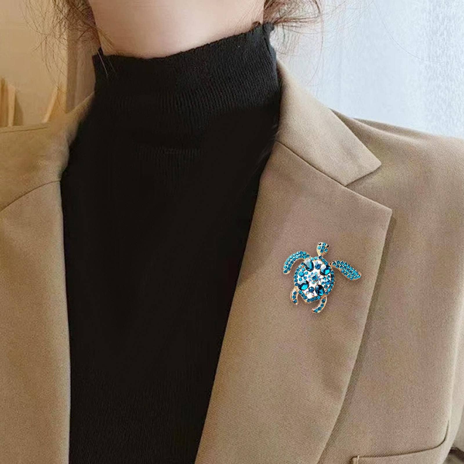 Magnifique Hearts - Vente Broches - Broche Tortue en Cristal Élégante - Strass Bleu Étincelant4