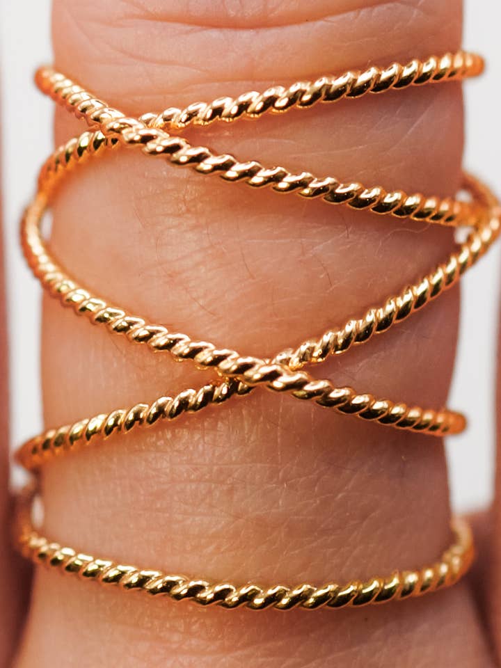 Extra Large Twist Wikkelring, 14K Goud Opvulling voor wholesale door Hannah Naomi