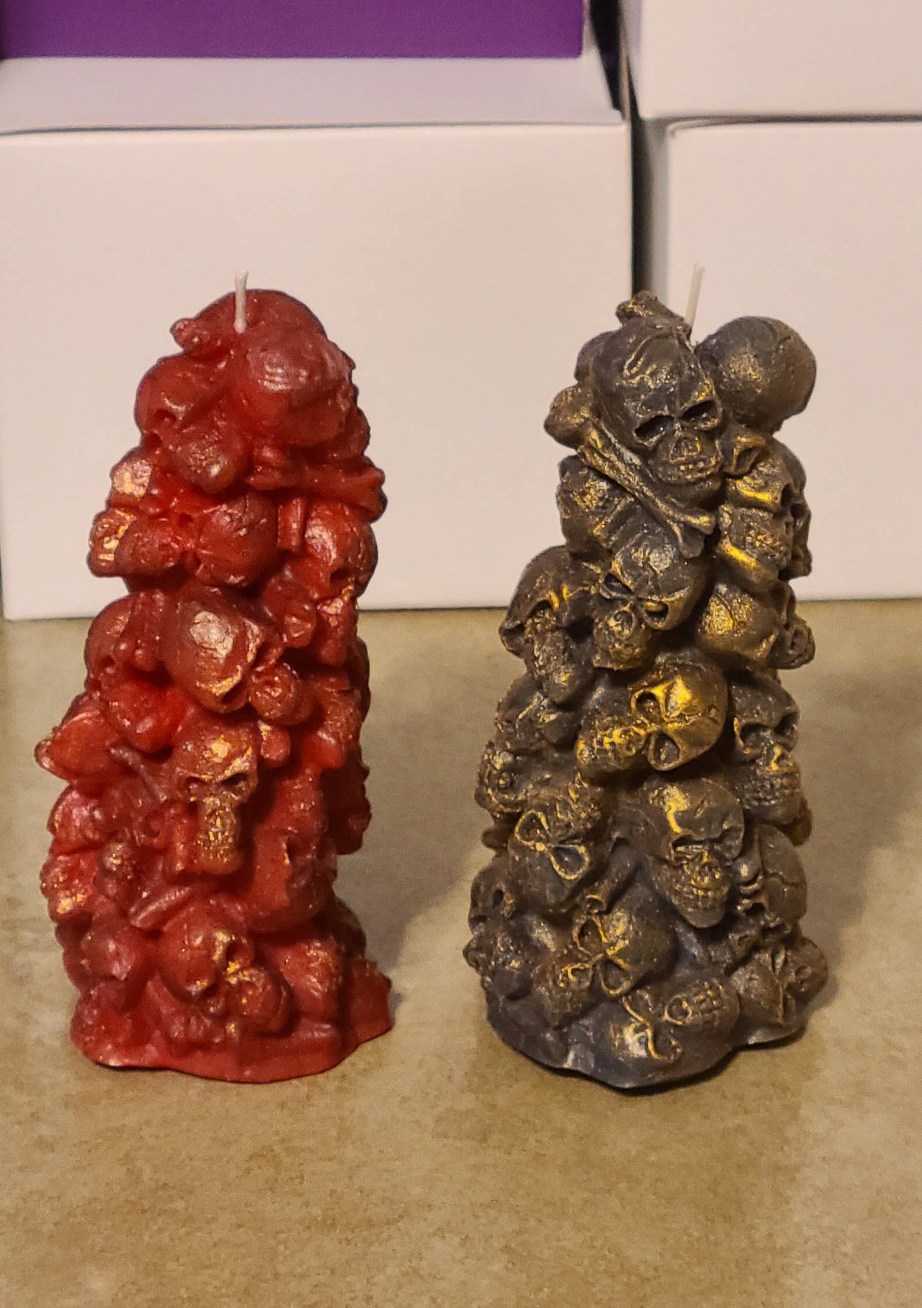 Melmade Scents - Vente Bougies originales - Bougies en forme de crânes empilés0