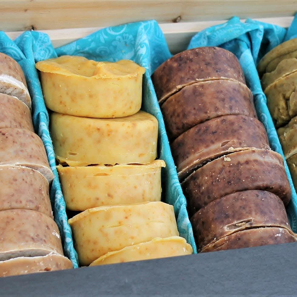 The Sassy Alpaca – Großhandel Feste Seife – Unregelmäßige Balken0