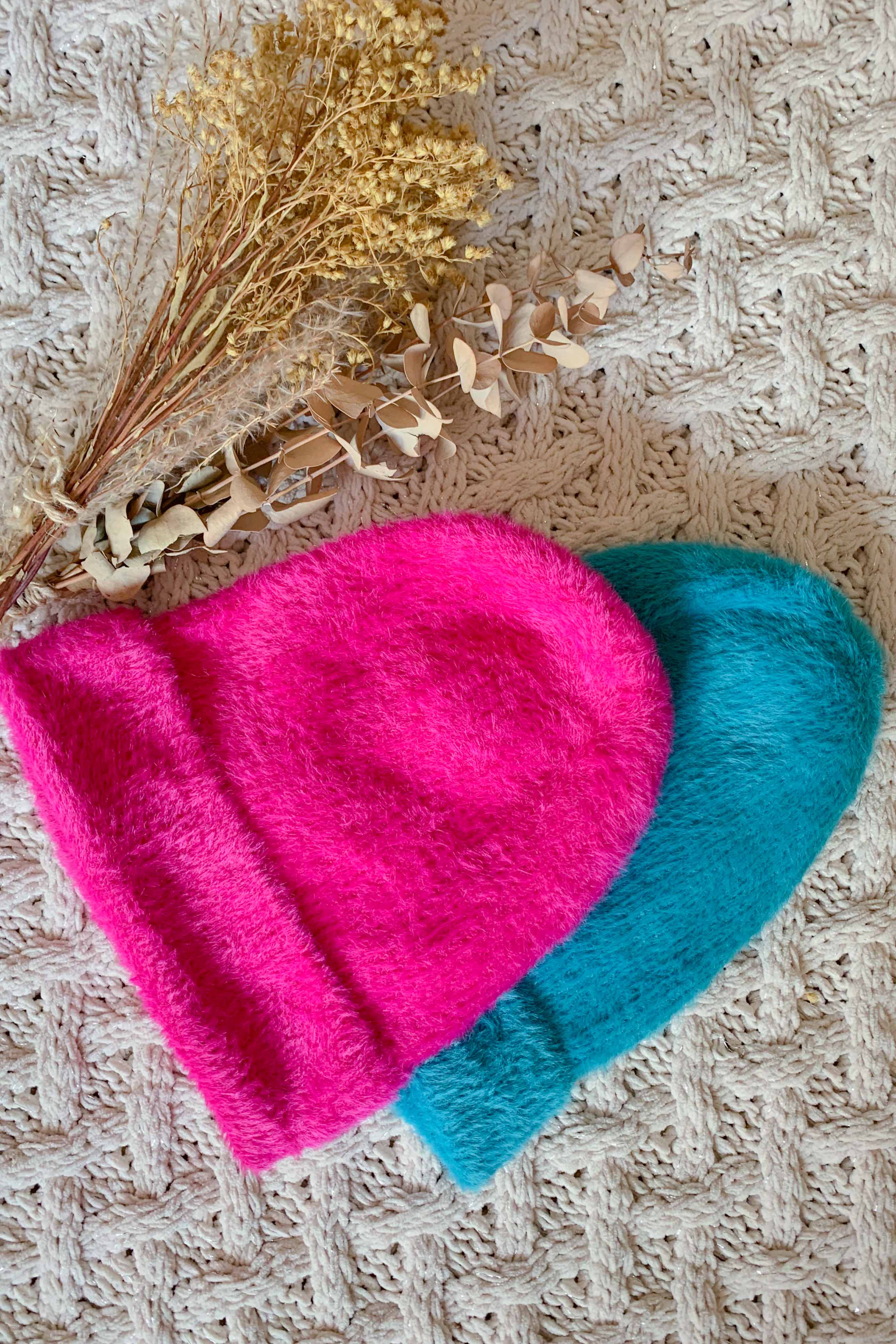 AMOLI - Wholesale Beanie - Women's - Soft Warm Ribbed Fuzzy Faux Angora Beanie7