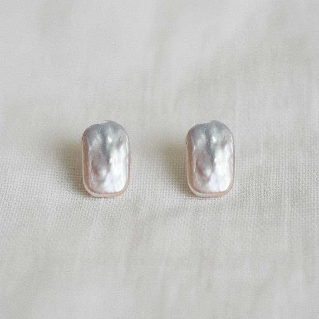 Ellemadera - Wholesale Stud/Post Earrings - Classic Baroque Freshwater Pearl Stud Earrings