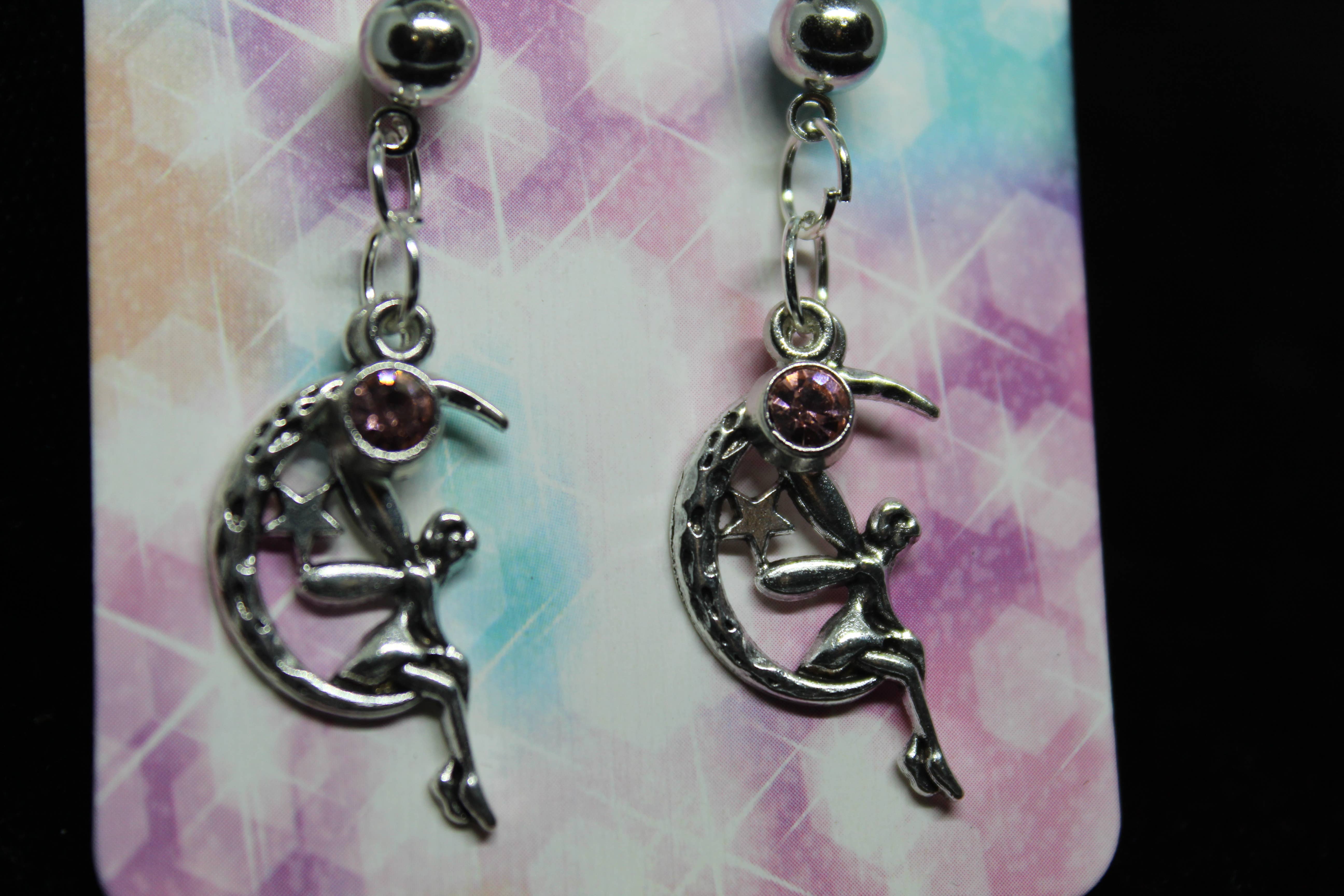 Witchcrafted in MI – Engroshandel Hængeøreringe og creoløreringe – Pink fe Witch Witchy smykker3