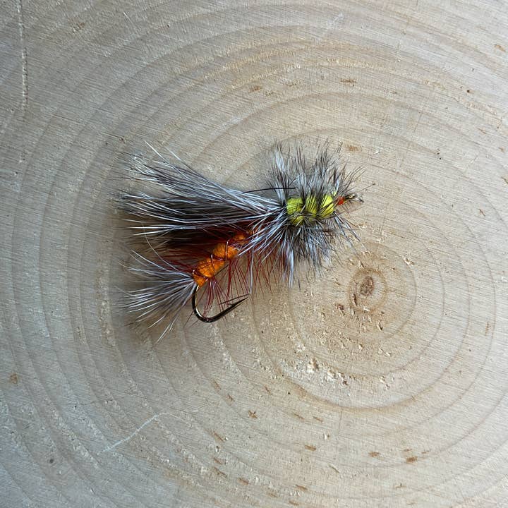 National Parks and Beyond - Wholesale Sporting Accessories - Fly Fishing Flies Set of 2, Size 4 and 62