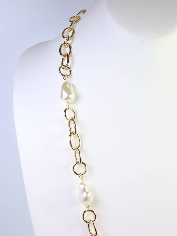 Harrie Link Necklace With Pearls Gold for wholesale by Caroline Hill