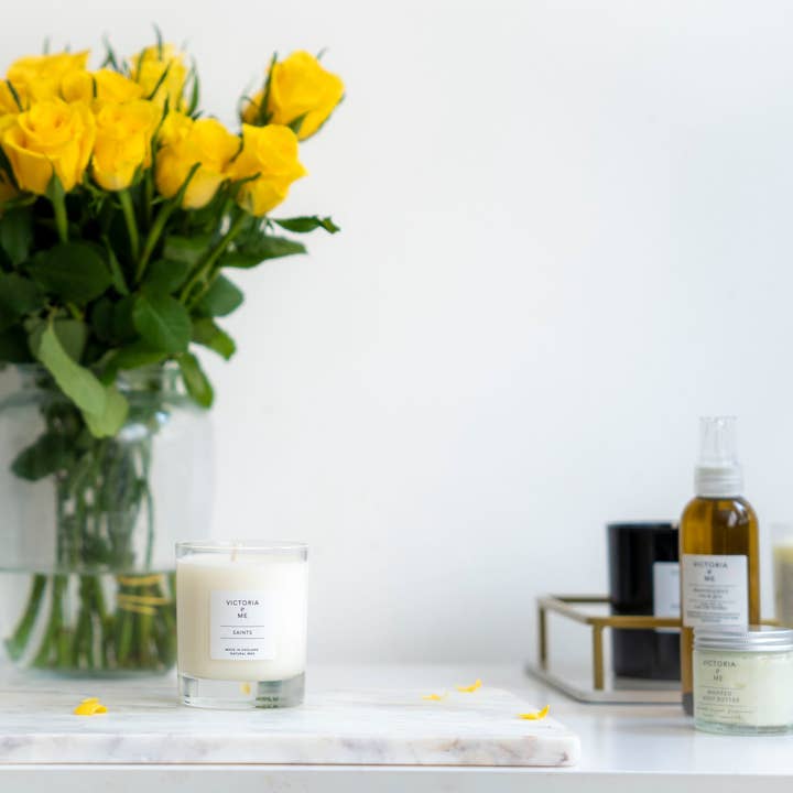 VELA DE LOS SANTOS para venta al por mayor de Victoria and Me