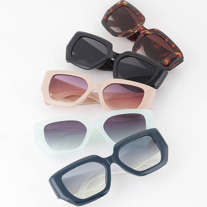 Minimal Bright Lens Gradient Sunglasses for wholesale by 3AM BY H&D ACCESSORIES