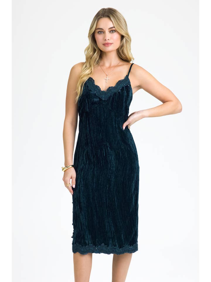 Miss Me - Wholesale Dress - Women's - CRUSHED VELVET MIDI DRESS - MD1862T1