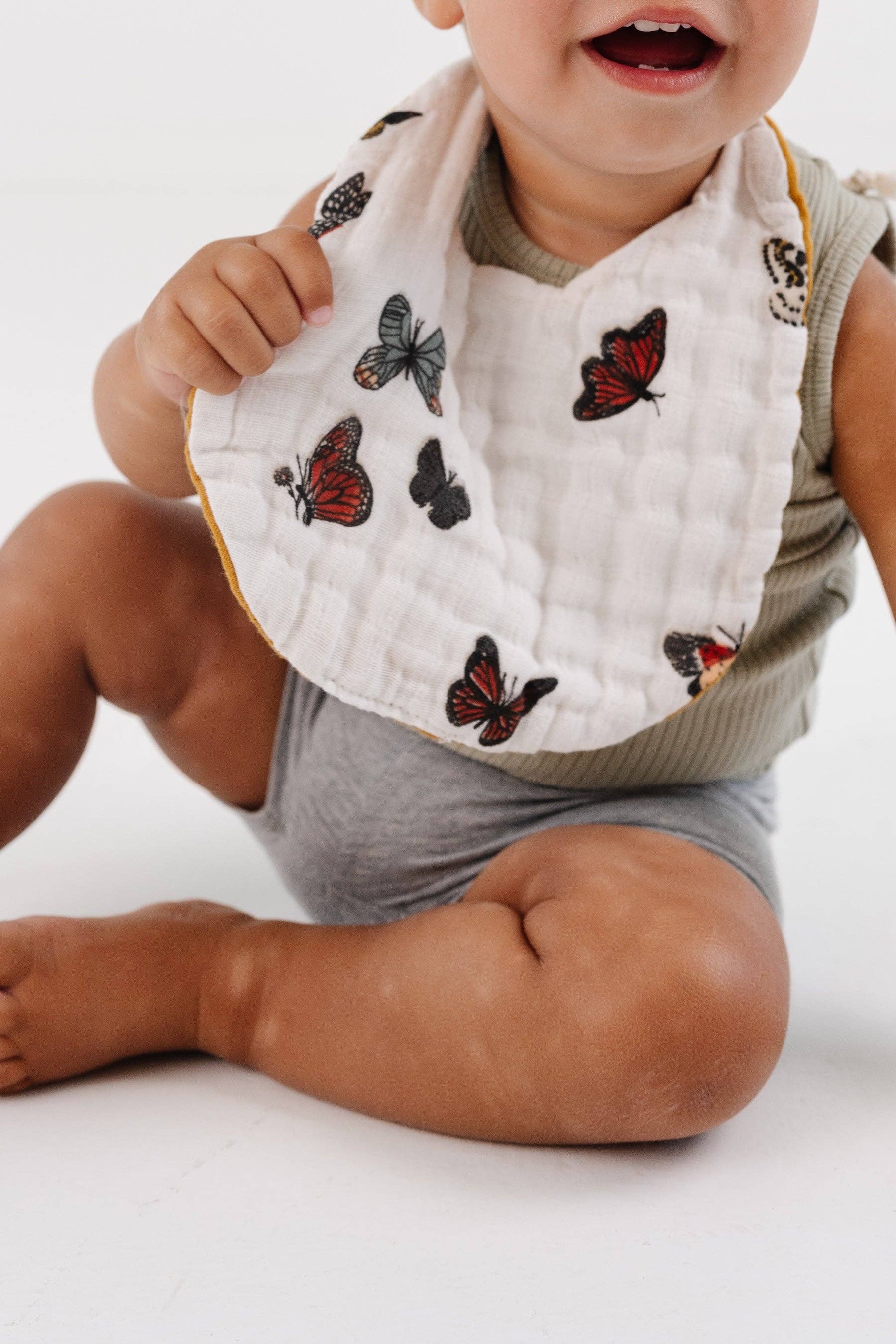 Clementine Kids - Wholesale Bib - Baby - Butterfly Bib0