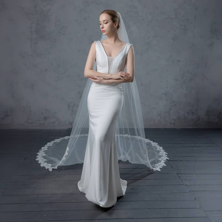 Farinosa Bridal – Engroshandel Slør - Dame – FS6230 Blomster Vin Broderet Blonde Brudeslør 42" 54" 120"12