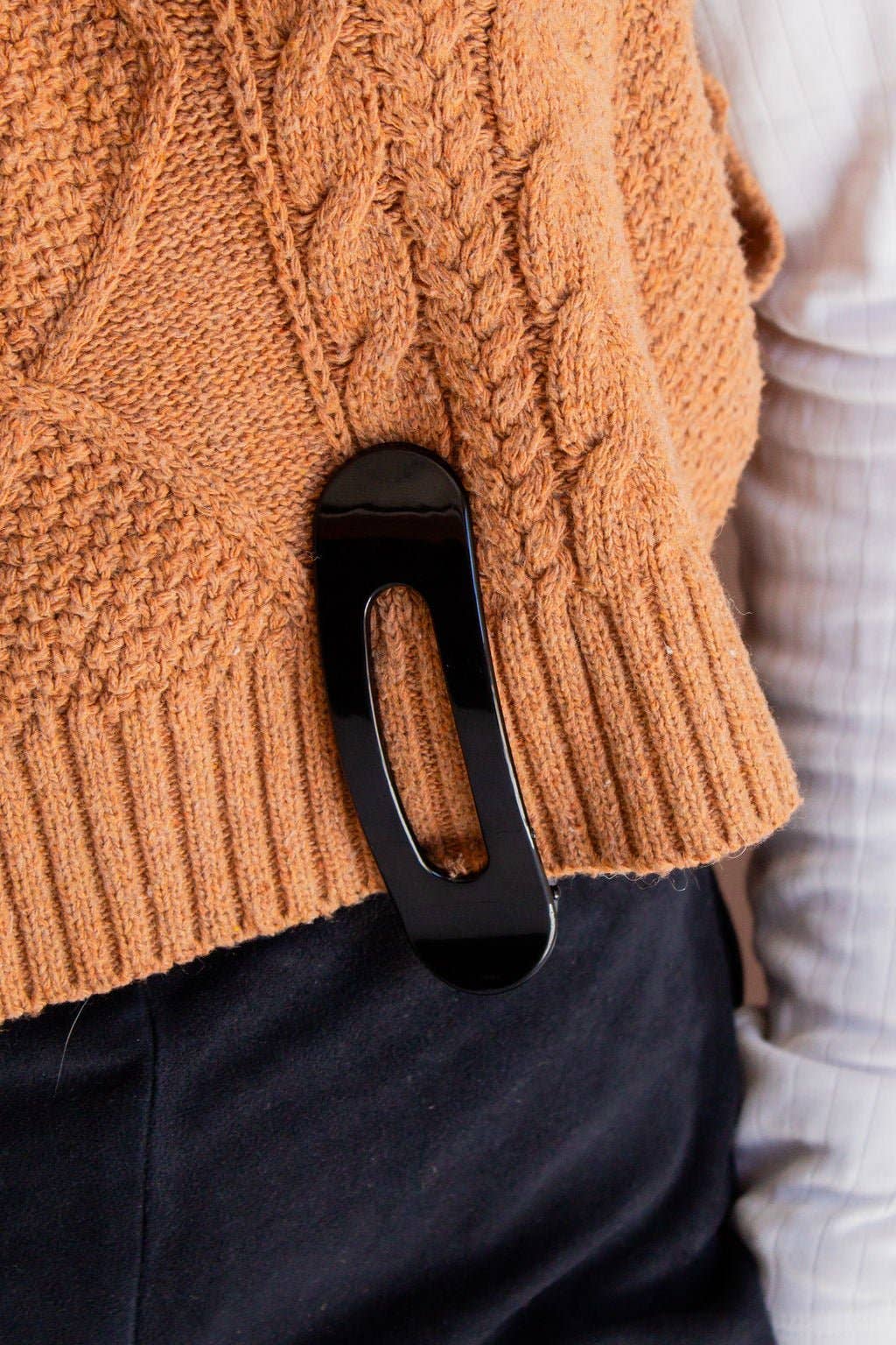 Shop Andi - Wholesale Hair Clip - Women's - Glossy Flat Claw Clip