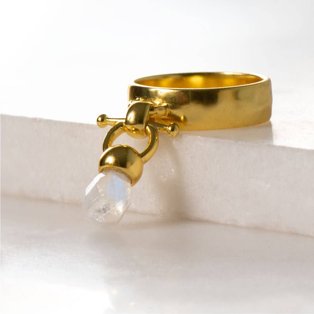 URBAN-EQUESTRIAN – wholesale Single stone/solitaire ring – Brio - Moonstone Horse Bit Equestrian Ring in Gold2
