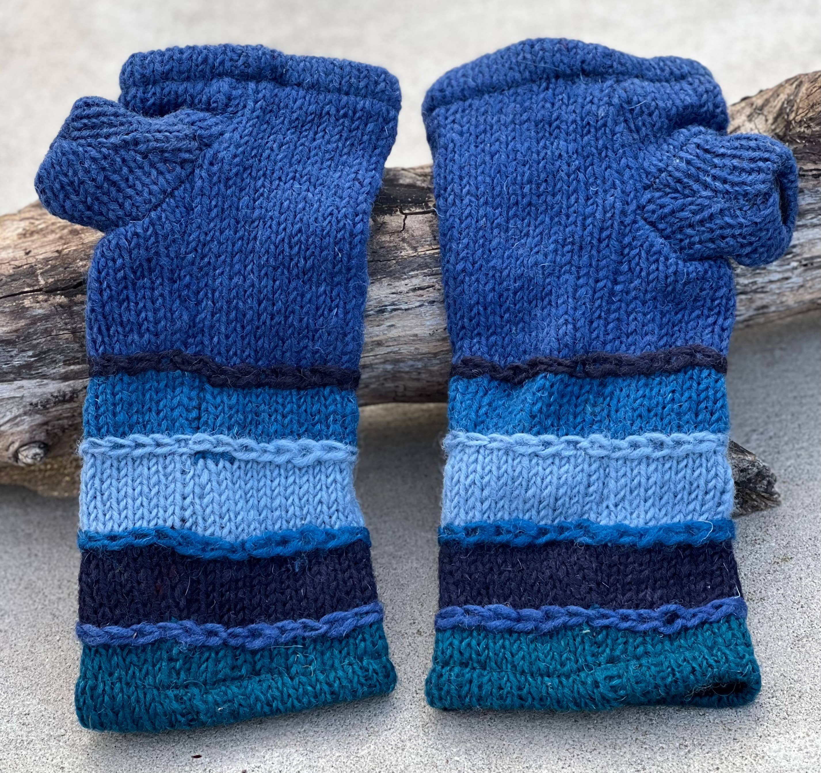 Lungta Imports – Engroshandel Handsker - Dame – Fingerløse, håndstrikkede uldhandsker med fleecefor - håndvarmer13