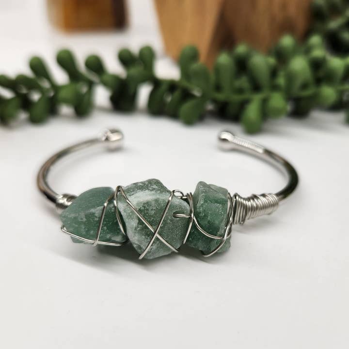 Meraki Gemstones - Wholesale Cuff Bracelet - Green Aventurine 3 Rough Gemstones Wire Wrapped Bangle