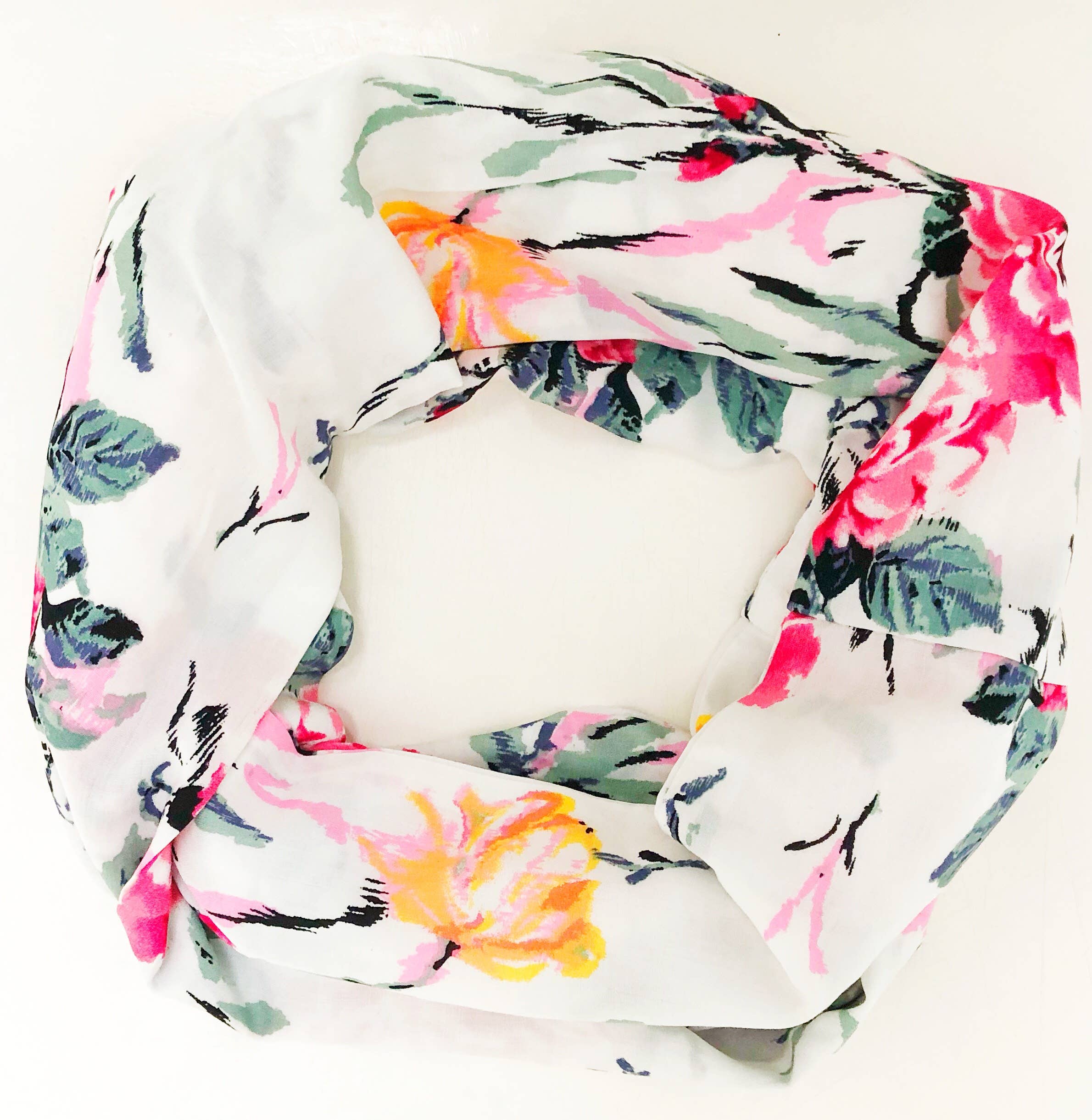 Pokète Inc - Wholesale Scarf - Women's - Debbie Hidden Pocket Scarf - On the Go2