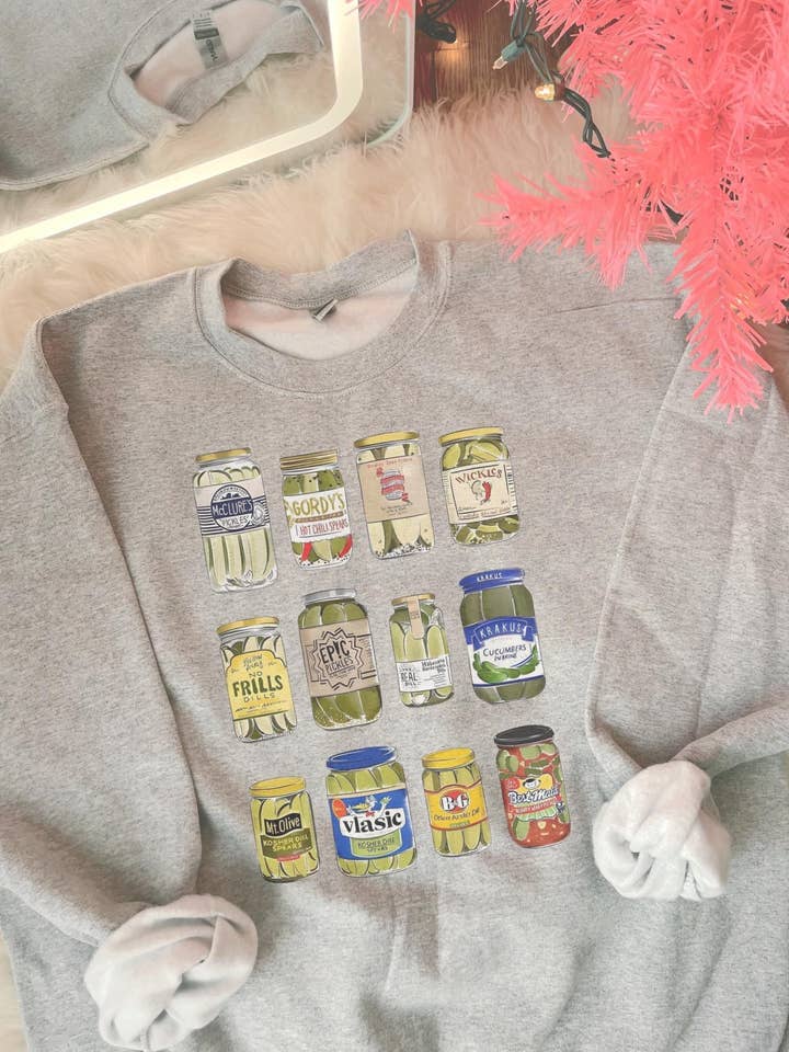 Pickle Sweatshirt voor wholesale door Front Porch Boutique