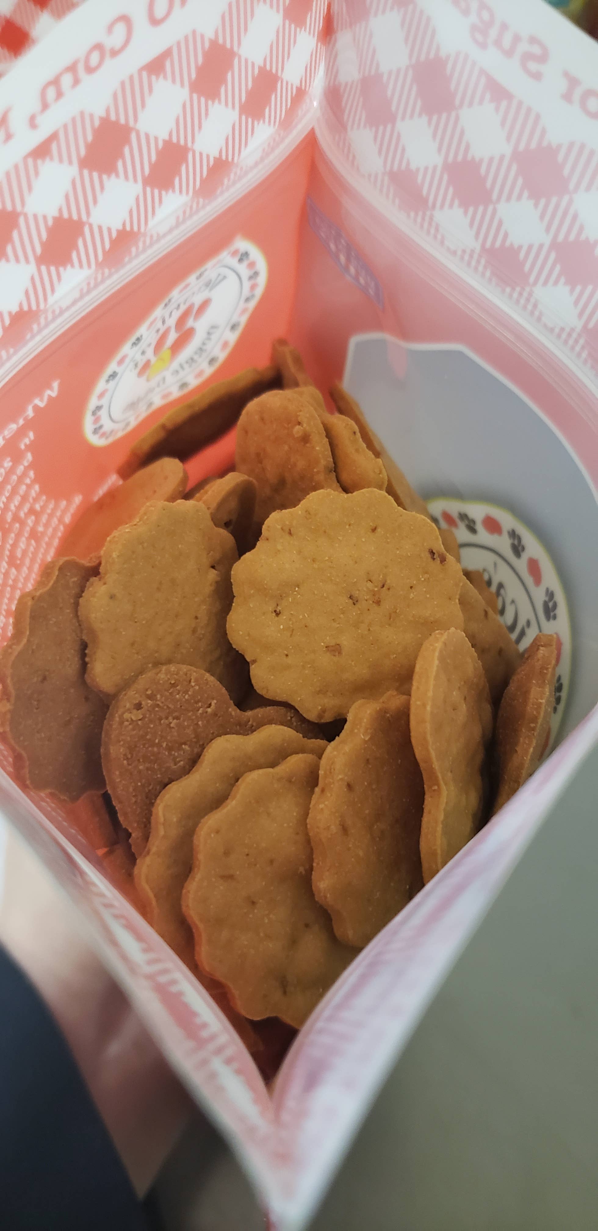 Veronica's Doggie Delights - Wholesale Pet Treats - Dog - Shakin' Peanut Butter Bacon7