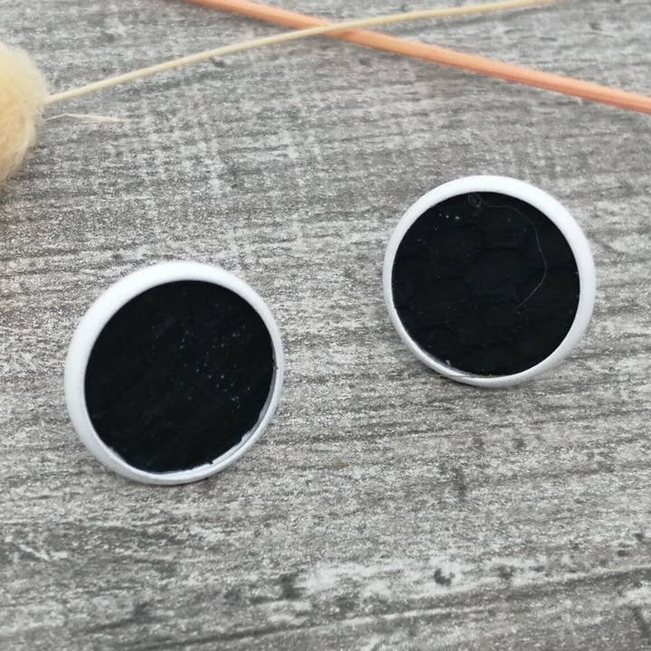 boucles d'oreilles - Maritime 1a- cuir saumon - blanc/noir pour la vente par Maison Delclef