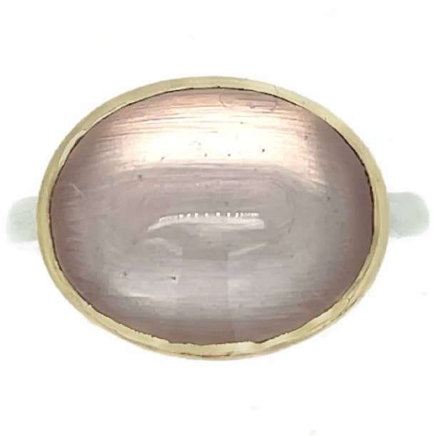 Anello Sugarloaf in Quarzo Rosa in oro 14k e argento sterling per la vendita all'ingrosso da parte di Emily Amey Jewelry