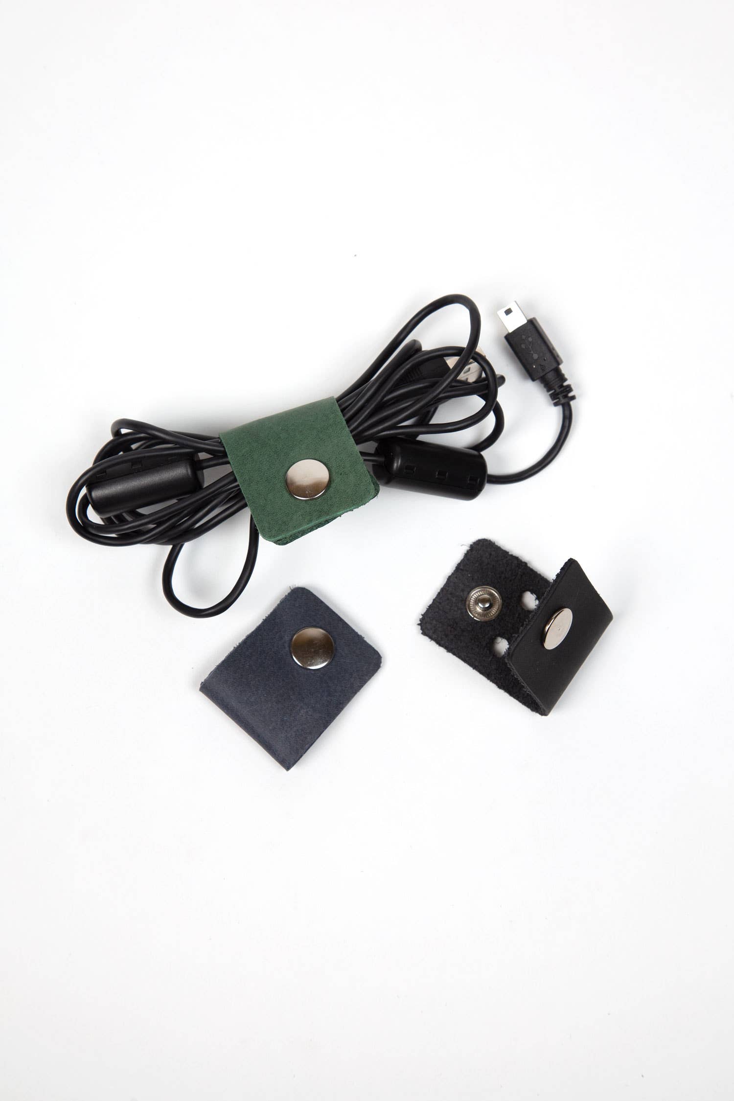 Ten Thousand Villages - Wholesale Cord Holder - Leather Cord Organizers2