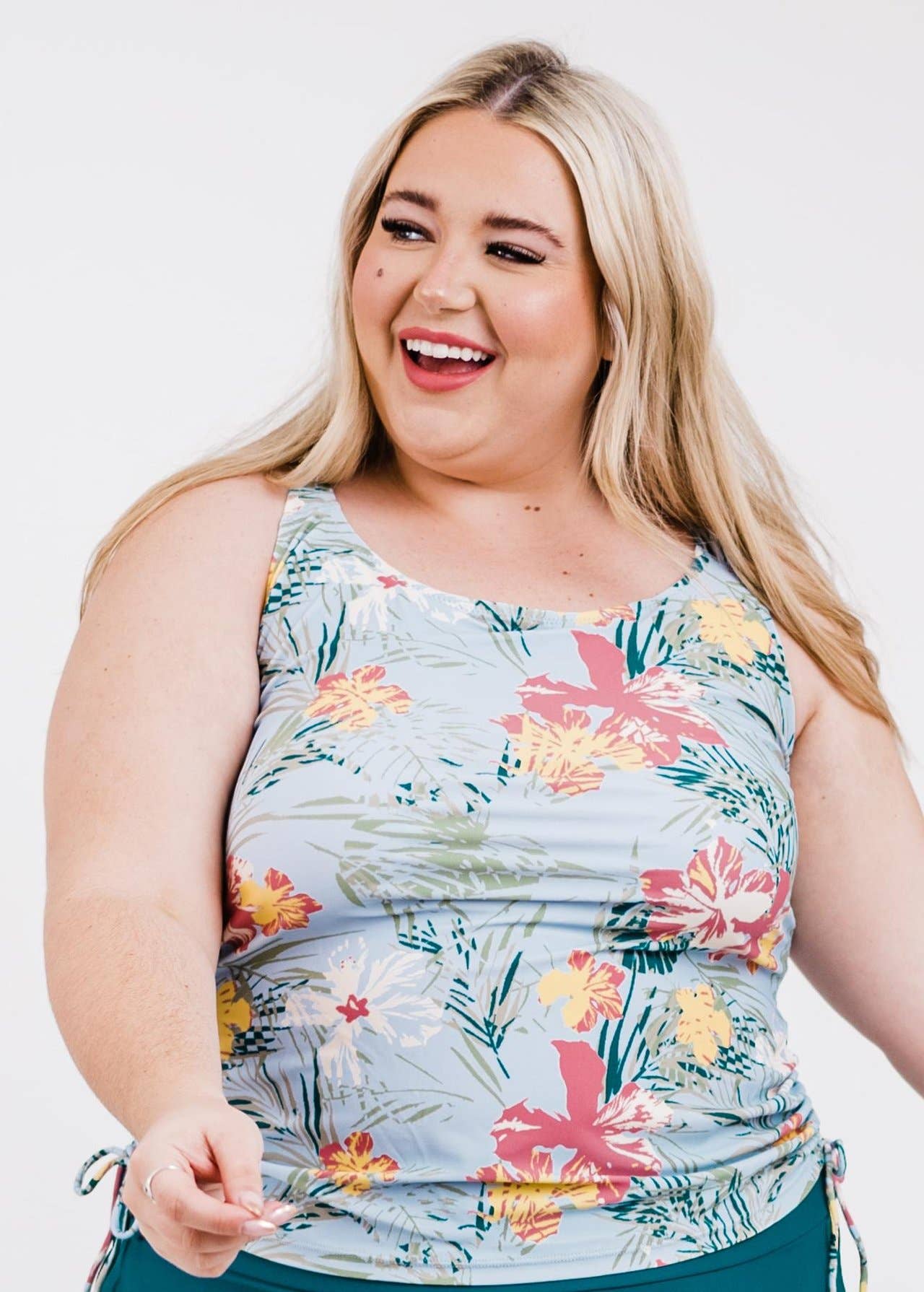 Calypsa – wholesale Bikiniöverdelar – Dam – Maya Tankini-bikinitopp med avtagbara kupor - Blommönster18