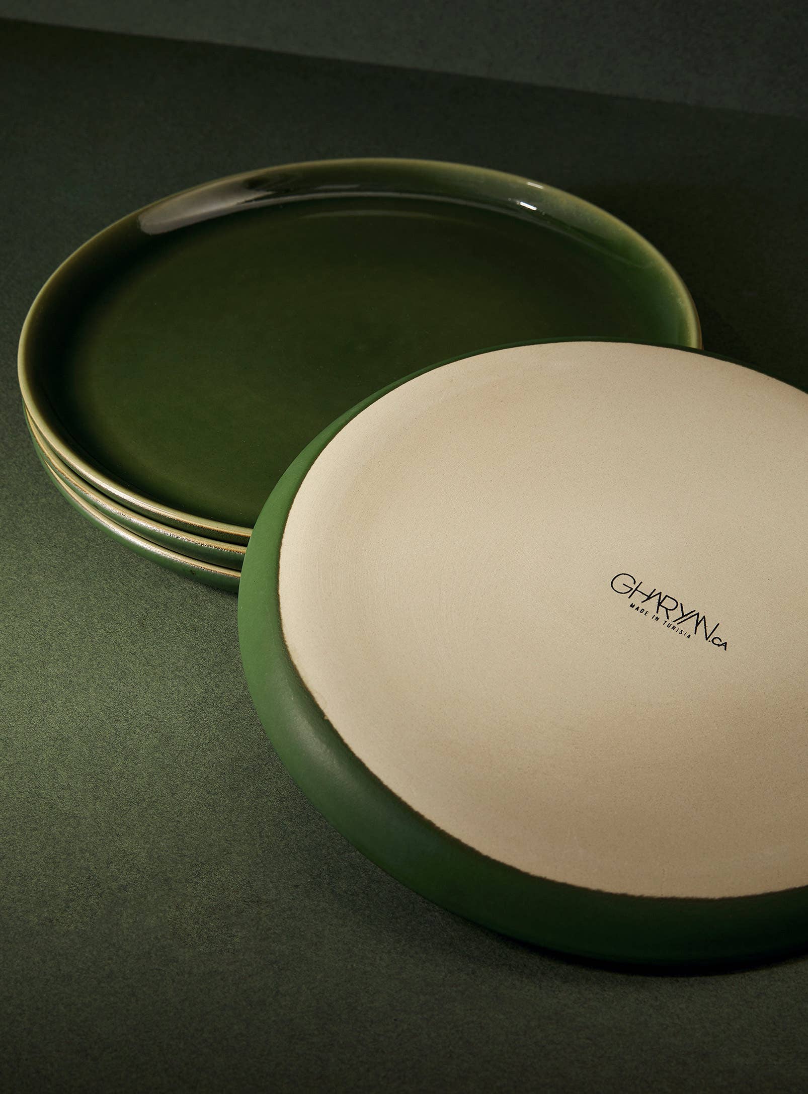 GHARYAN Stoneware & Olive Wood Tableware | Canada – wholesale Dinner plate – Handmade Stoneware Flat Salad/Dinner Plate | Edan 9.4"12