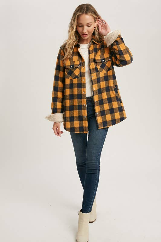 Pink Irene Wholesale - Wholesale Shirtjack/Shacket - Dames - SHERPA GEVOERD GERUITE JAS AAN DE VOORKANT11