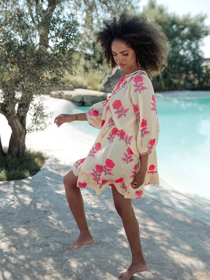 ROBE COURTE MADAGASCAR pour la vente par Piti Cuiti