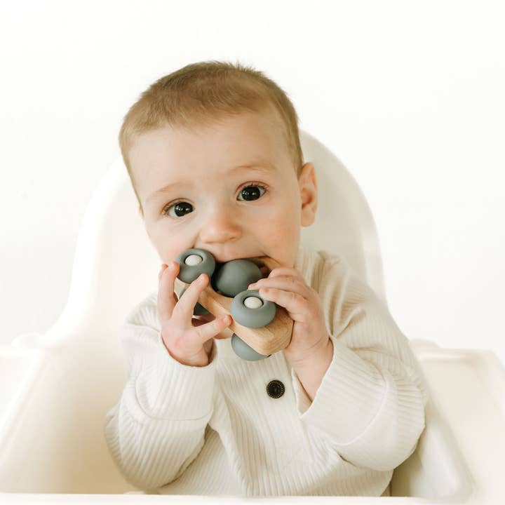 Calla & Friends – Mordedor - Bebé por atacado – Brinquedo de prandedor de silicone e madeira de faia para carro3