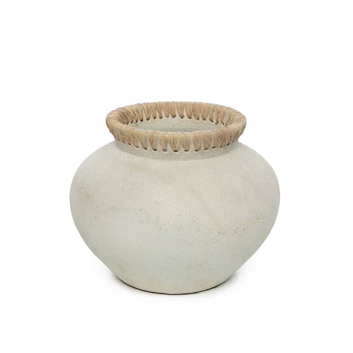 The Styly Vase - Concrete Natural - M for wholesale by Bazar Bizar Living