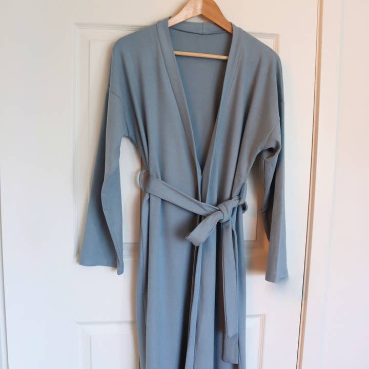 DrifWoo - Wholesale Robe - Women's - Minimalist Lounge Robe with Tie Waist – Soft & Elegant1