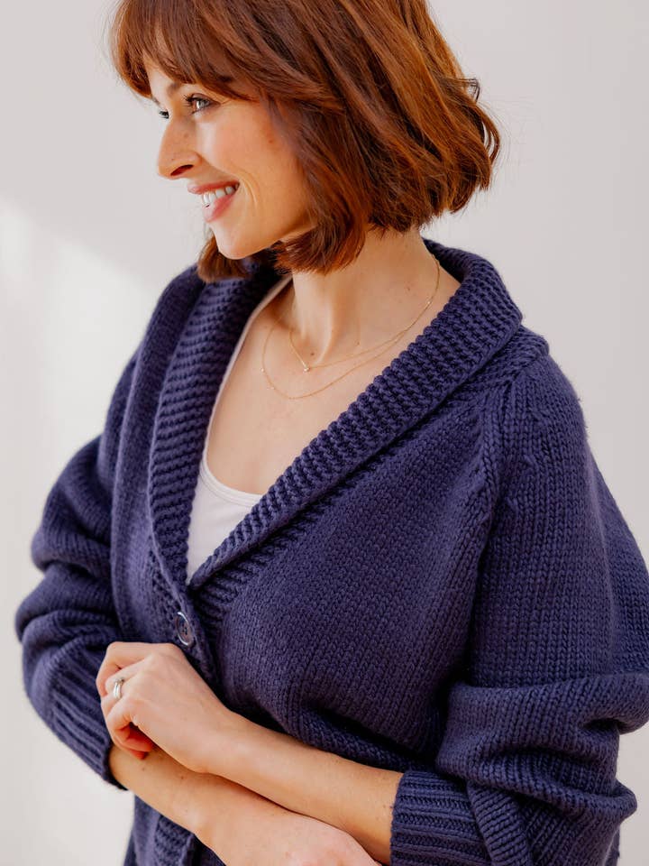 Cardigã oversize com bandeira americana em azul-marinho por atacado de Pearls & Camo