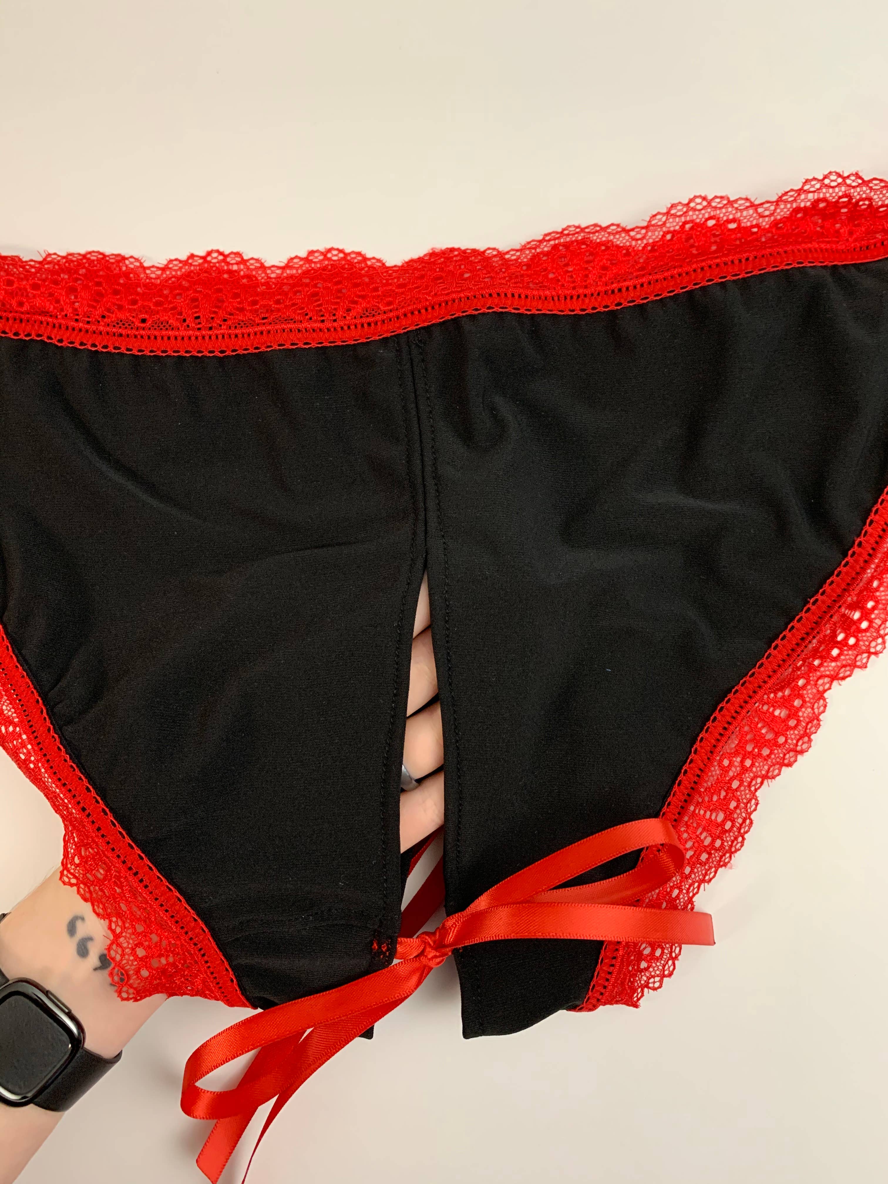 Annmarie Kahn - Vente Sous-vêtements – femme - Culotte en dentelle noire et rouge6