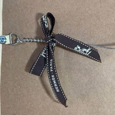 Vintage Luxe Up – Engroshandel Gobelin/tekstil – Hermes Peinture Fraiche Indrammet Vintage Silketørklæde 24"1