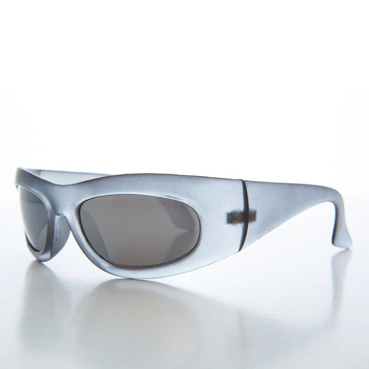 SUNGLASS MUSEUM - Wholesale Sunglasses - Unisex - Wrap Around 90s Sunglass Goggle - Kravner
