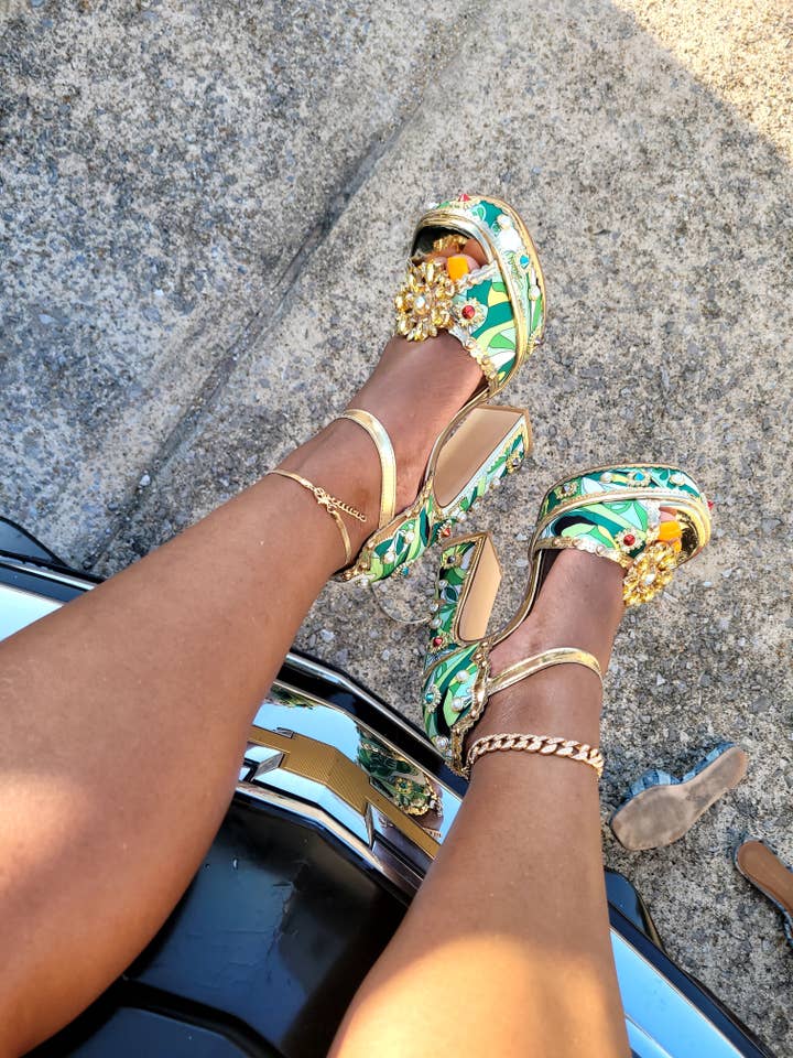 Talon épais « Royal » pour la vente par K Monae's