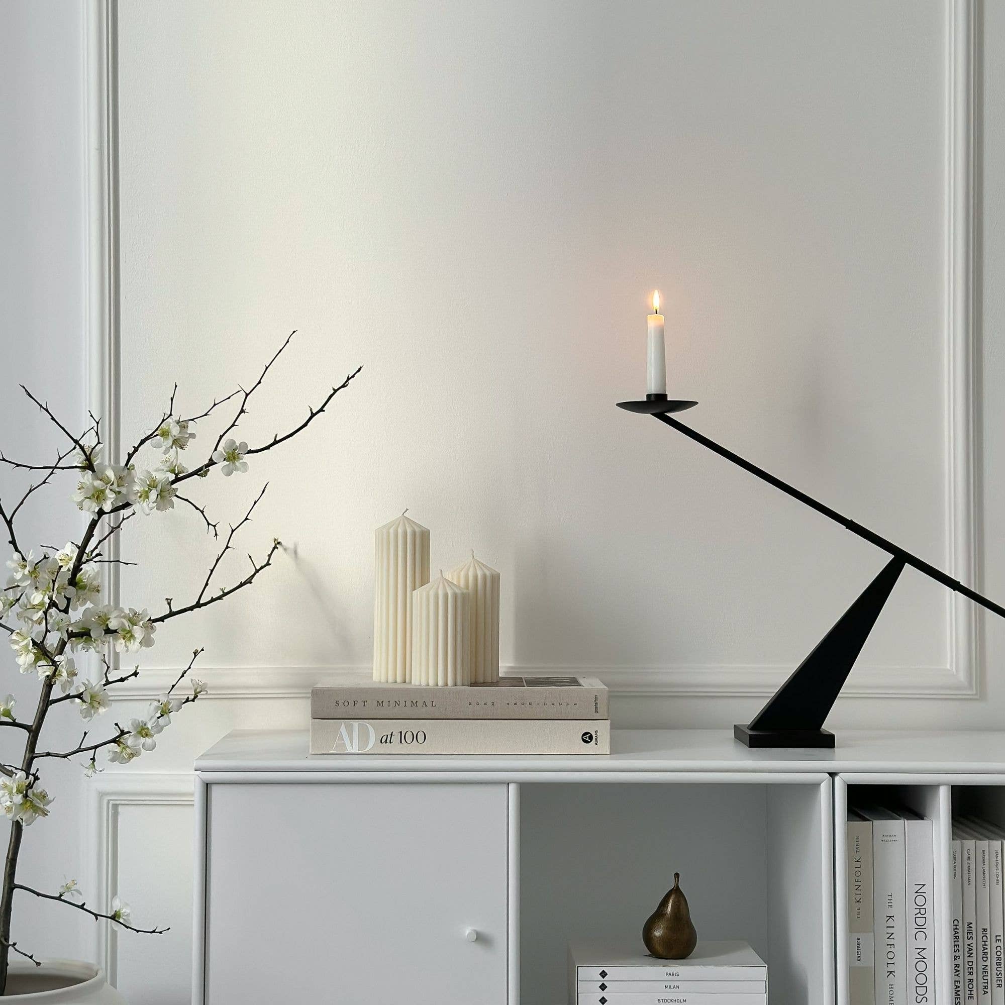 NOMA Studio - Wholesale Novelty Candle - Sculpture Candle Messina – Rapeseed Wax, H 20 cm1