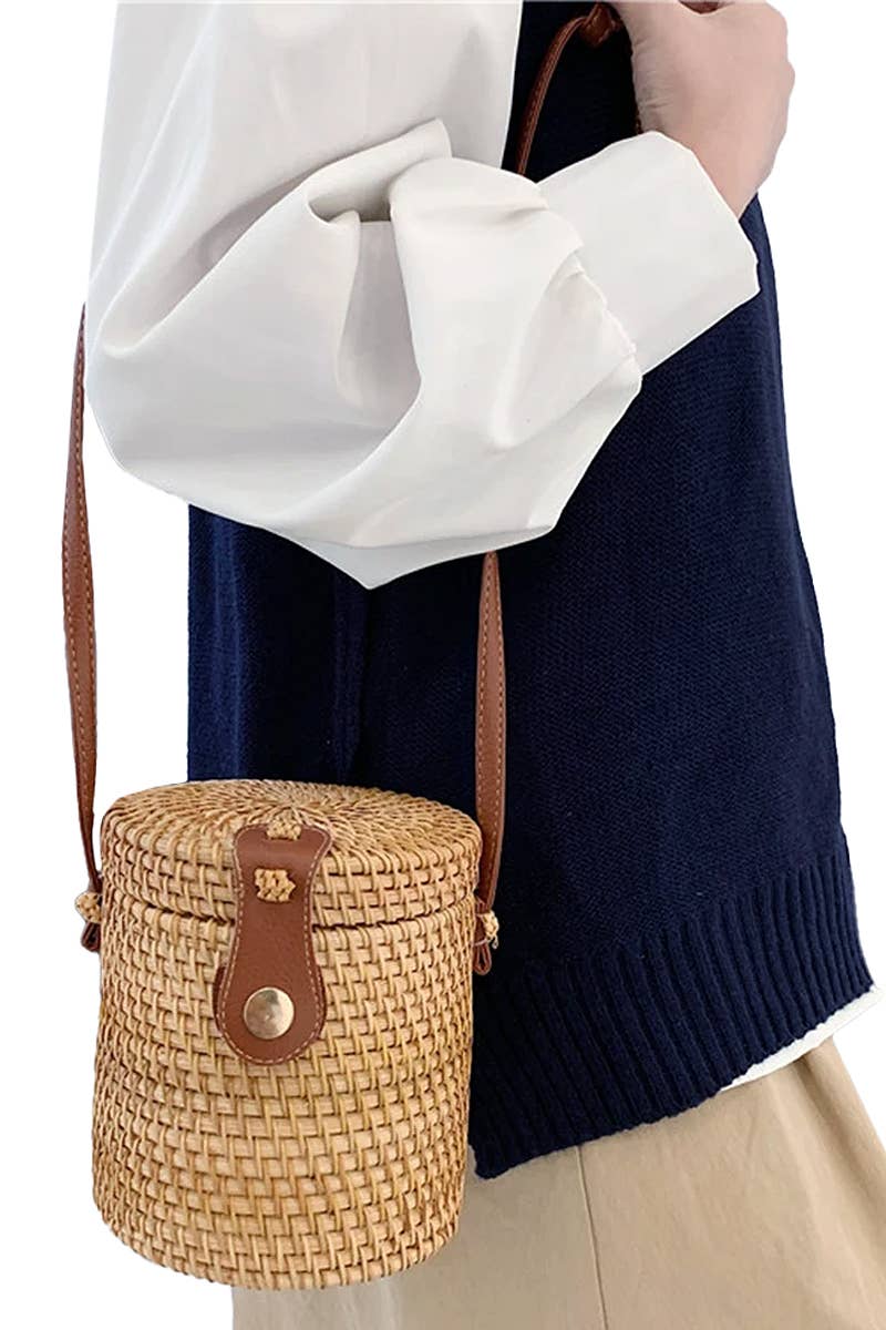 Cap Zone - Wholesale Crossbody Bag - Women's - Genuine Rattan Straw Basket Shell Crossbody Bag6