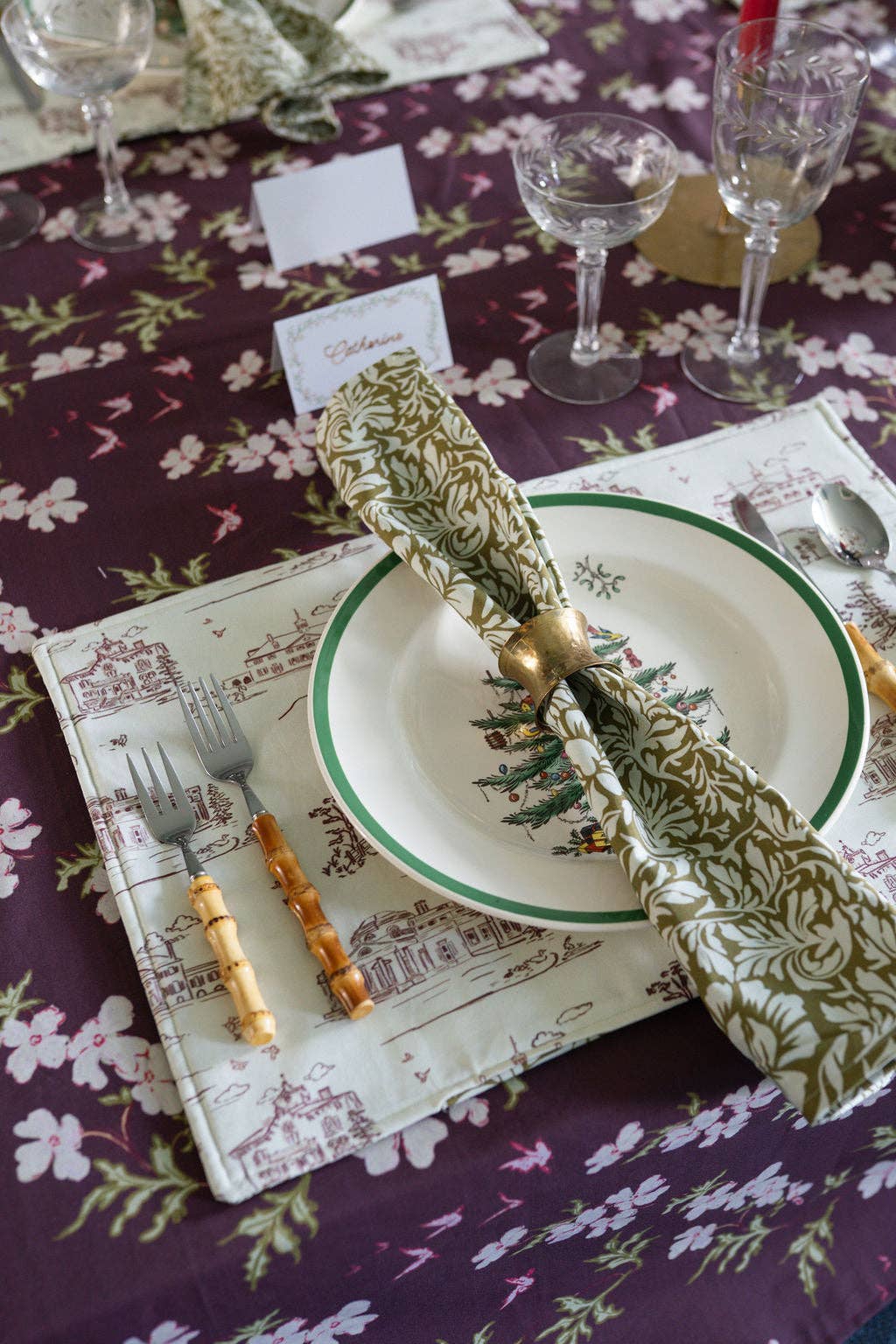Studio E Bloom - Wholesale Dinner & Cloth Napkin - Botanical Heirloom Dinner Napkins