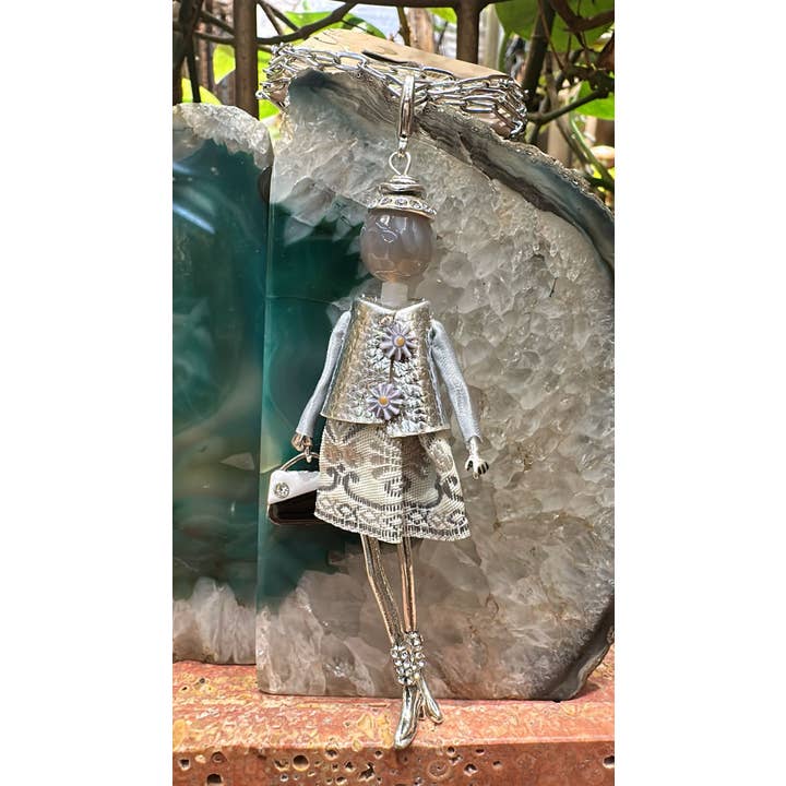Pretty Persuasions - Vendita all'ingrosso Collana con ciondolo/pendaglio - N23188G Collana in acciaio inossidabile con bambola francese decorata in pietra