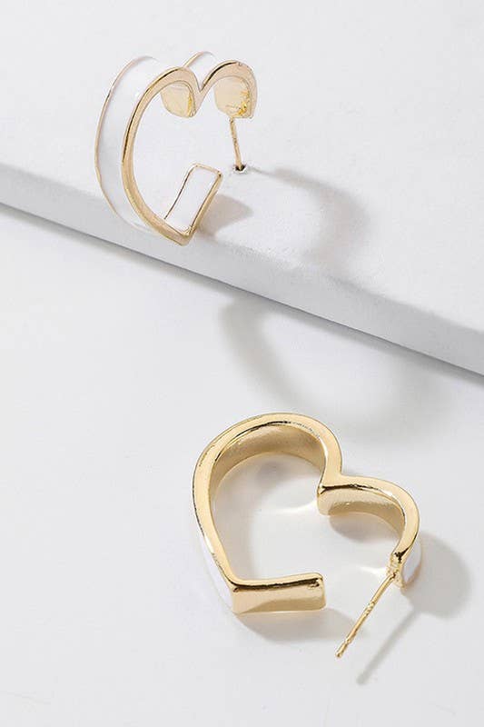 GOLD SIMPLE HEART FASHION DANGLE EARRINGS_CWAJE128 for wholesale on Faire3