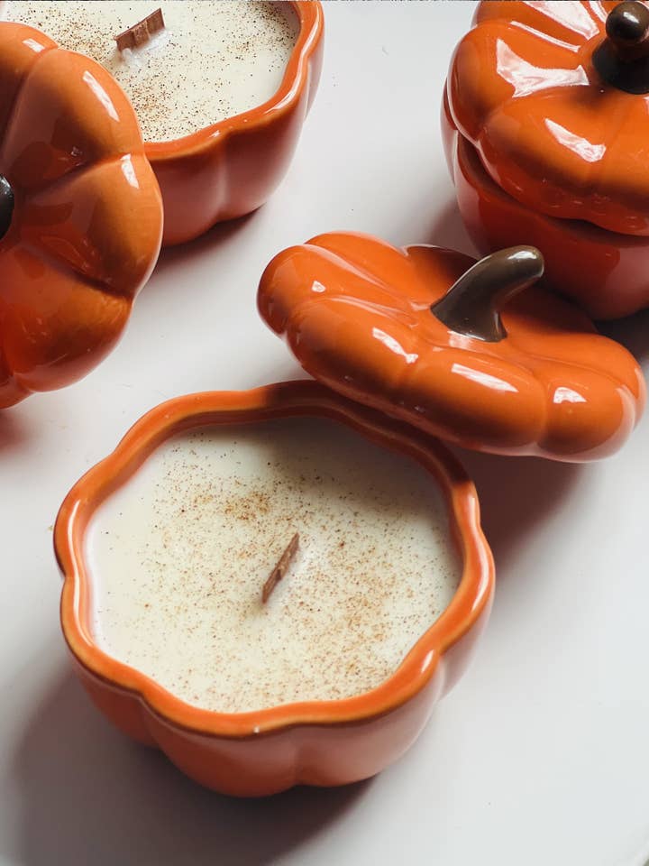 Pumpkin Jar Candle  for wholesale by Sois Belle candle