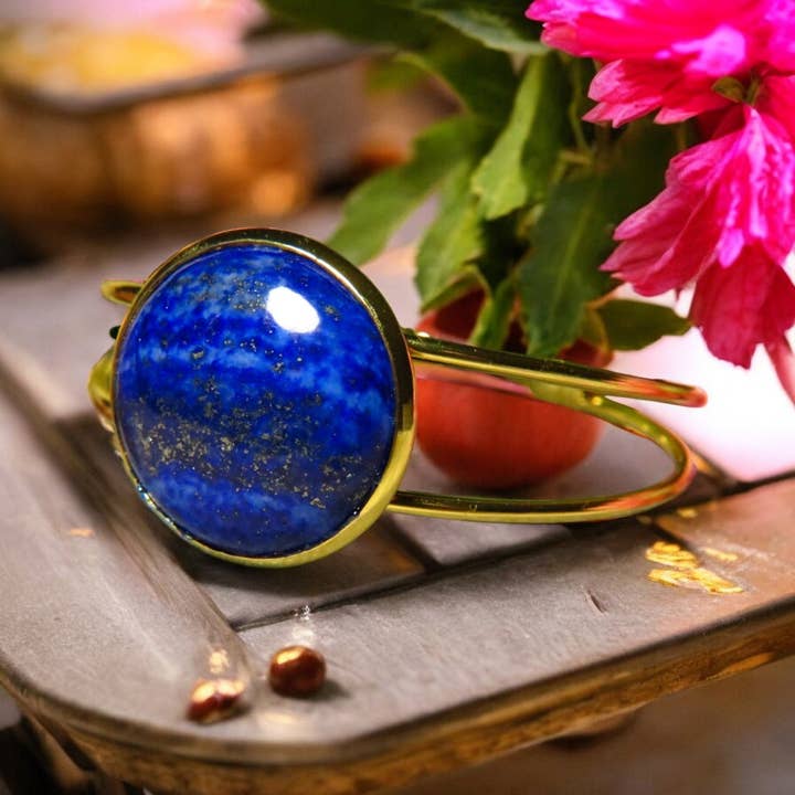 Lapis Lazuli bracelet - gold for wholesale by TOURMALYN