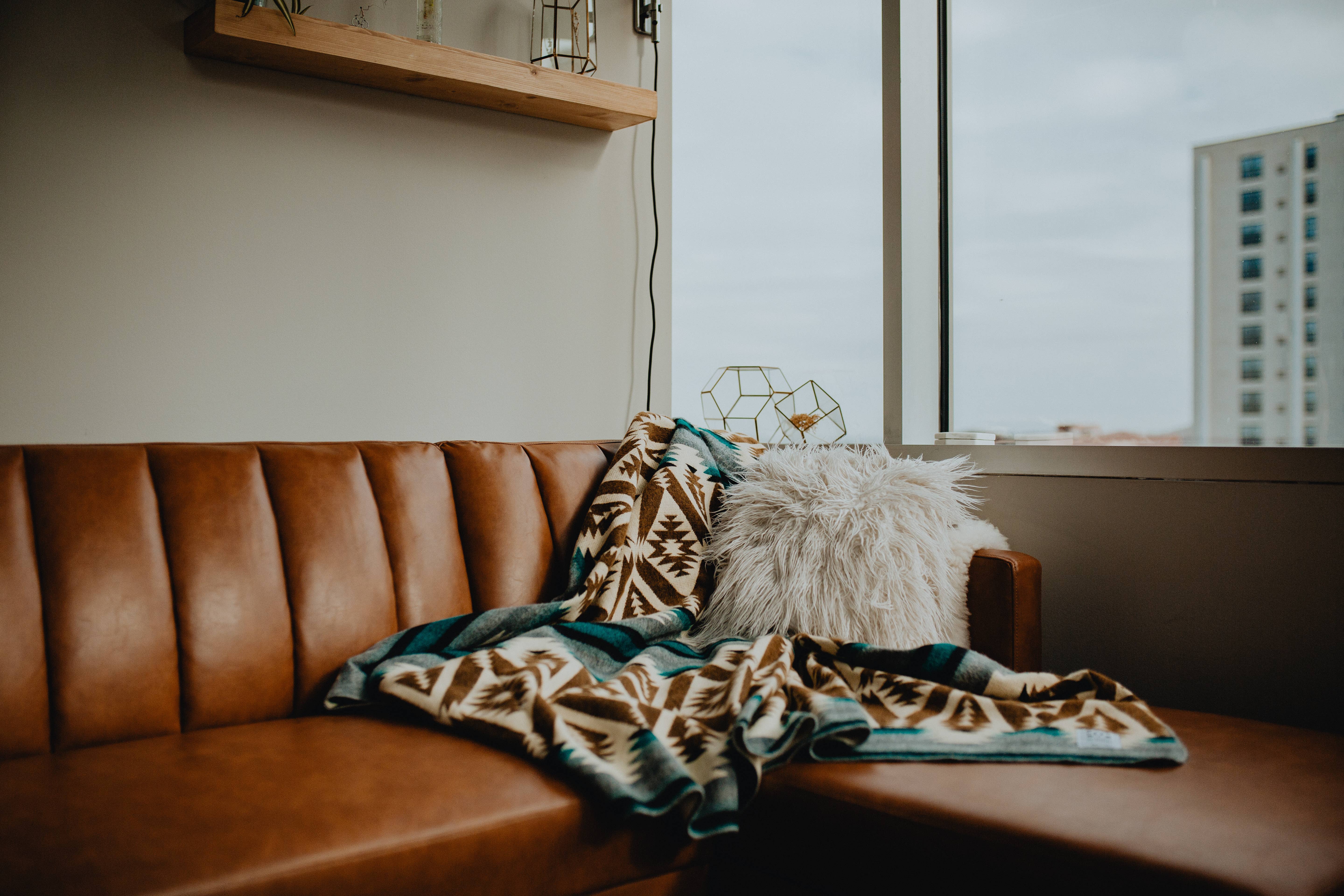 Beyond Borders Collective | Artisan-Made Blankets & Throws - Wholesale Throw Blanket - Quichua Blanket - Rainfall2