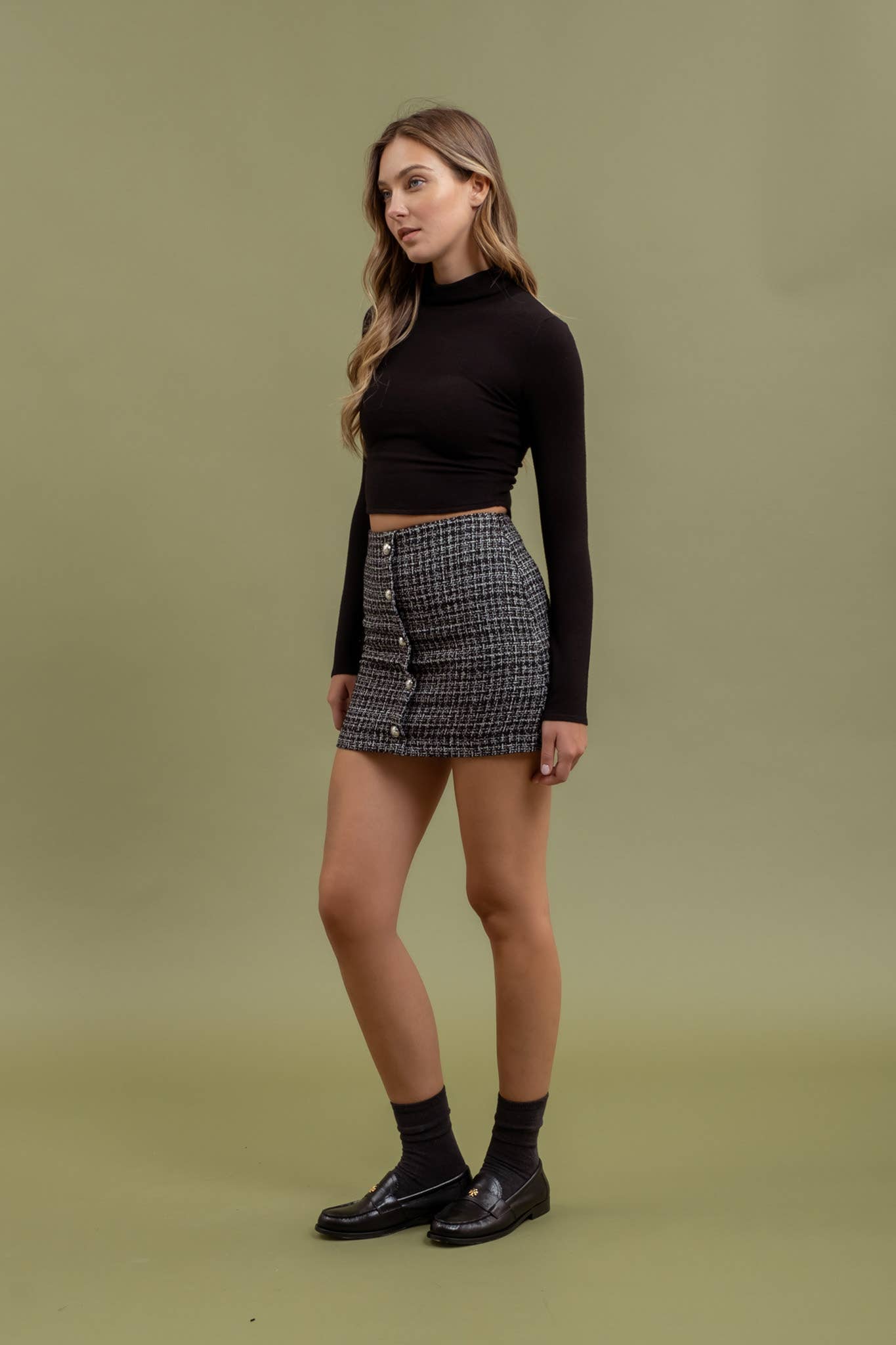 The Workshop Studio – wholesale Pullovertröja - Dam – DRAPERAD TURTLENECK BESKUREN STICKAD TRÖJA2