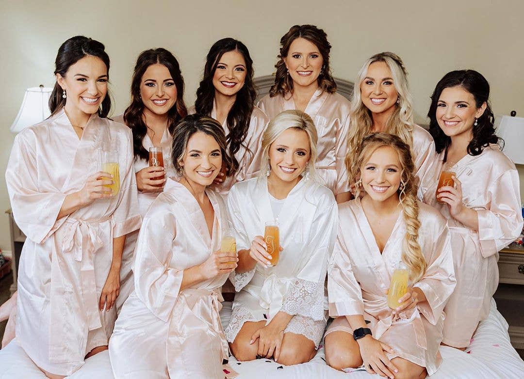 GiftsbyPR - Vendita all'ingrosso Vestaglia - Donna - Vestaglie da sposa e damigella in raso seta avorio16