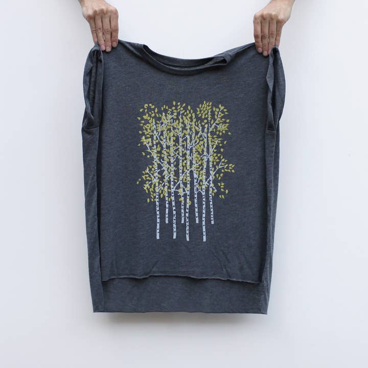 Aspen Trees Muskel-T-Shirt mit gerollter Manschette, Herbstblätter, für den Großhandel von Blackbird Supply Co.