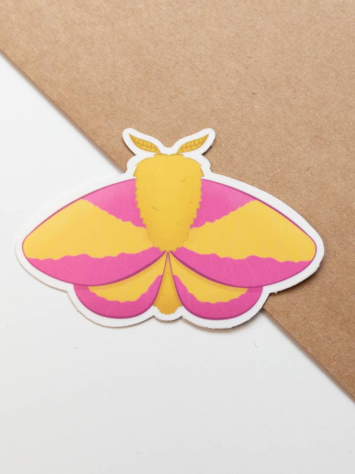 Pegatina Rosy Maple Moth para venta al por mayor de Toasty Teacup