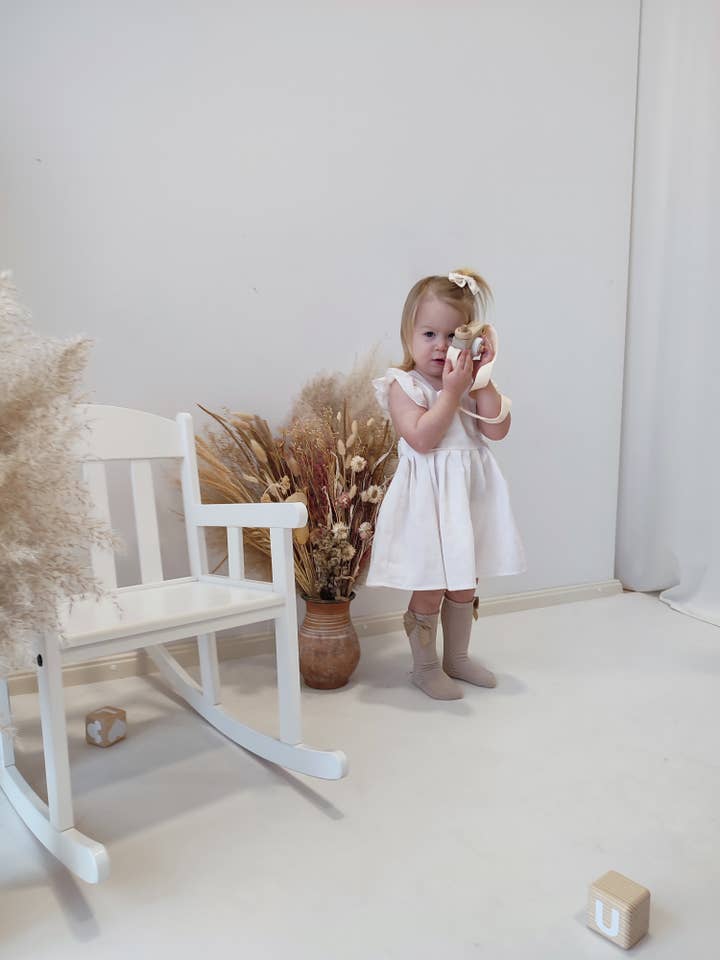 Petiteaude - Venta al por mayor Vestido - Niños - Vestido de delantal de bautizo para niña con flores de primavera y verano para niñas4